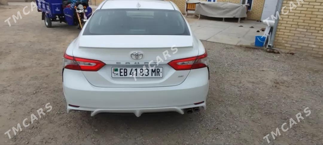 Toyota Camry 2019 - 350 000 TMT - Sakarçäge - img 2