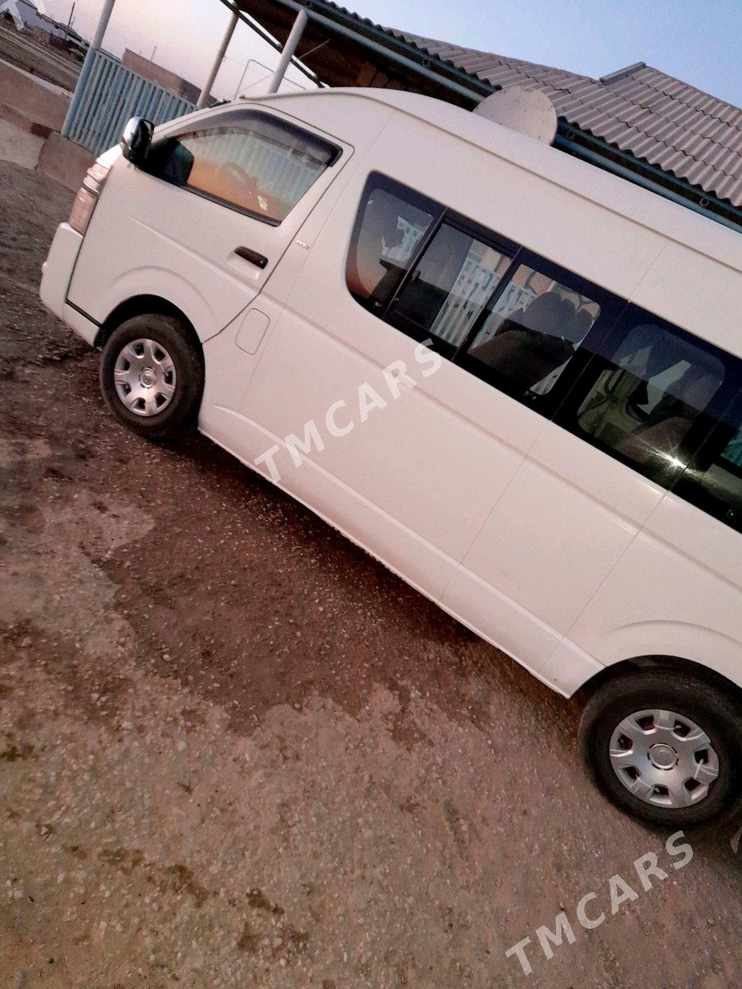 Toyota Hiace 2007 - 260 000 TMT - Esenguly - img 3