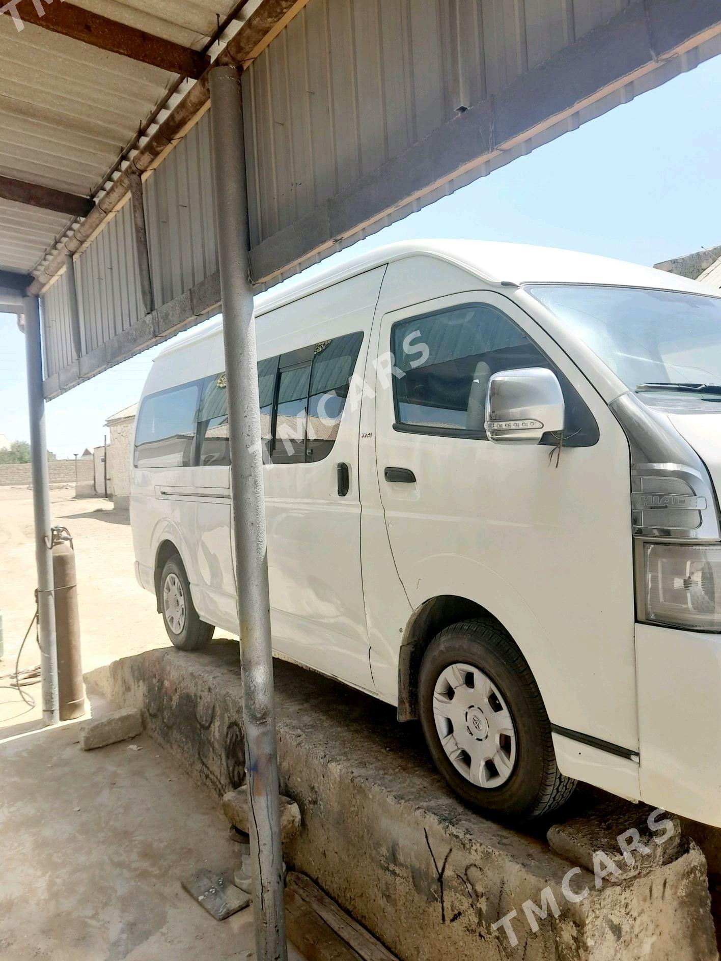 Toyota Hiace 2007 - 260 000 TMT - Esenguly - img 7