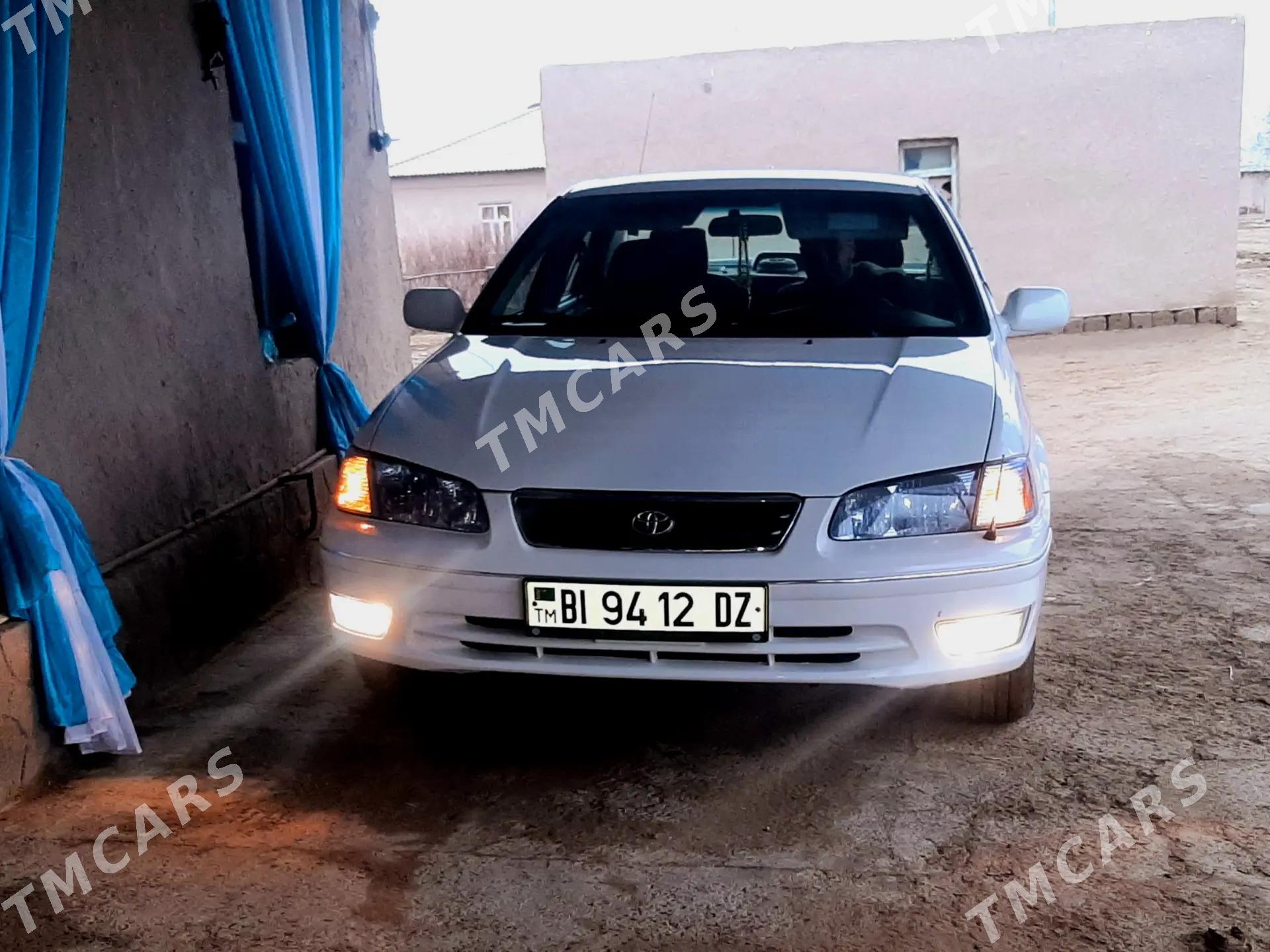 Toyota Camry 2000 - 145 000 TMT - етр. Туркменбаши - img 4