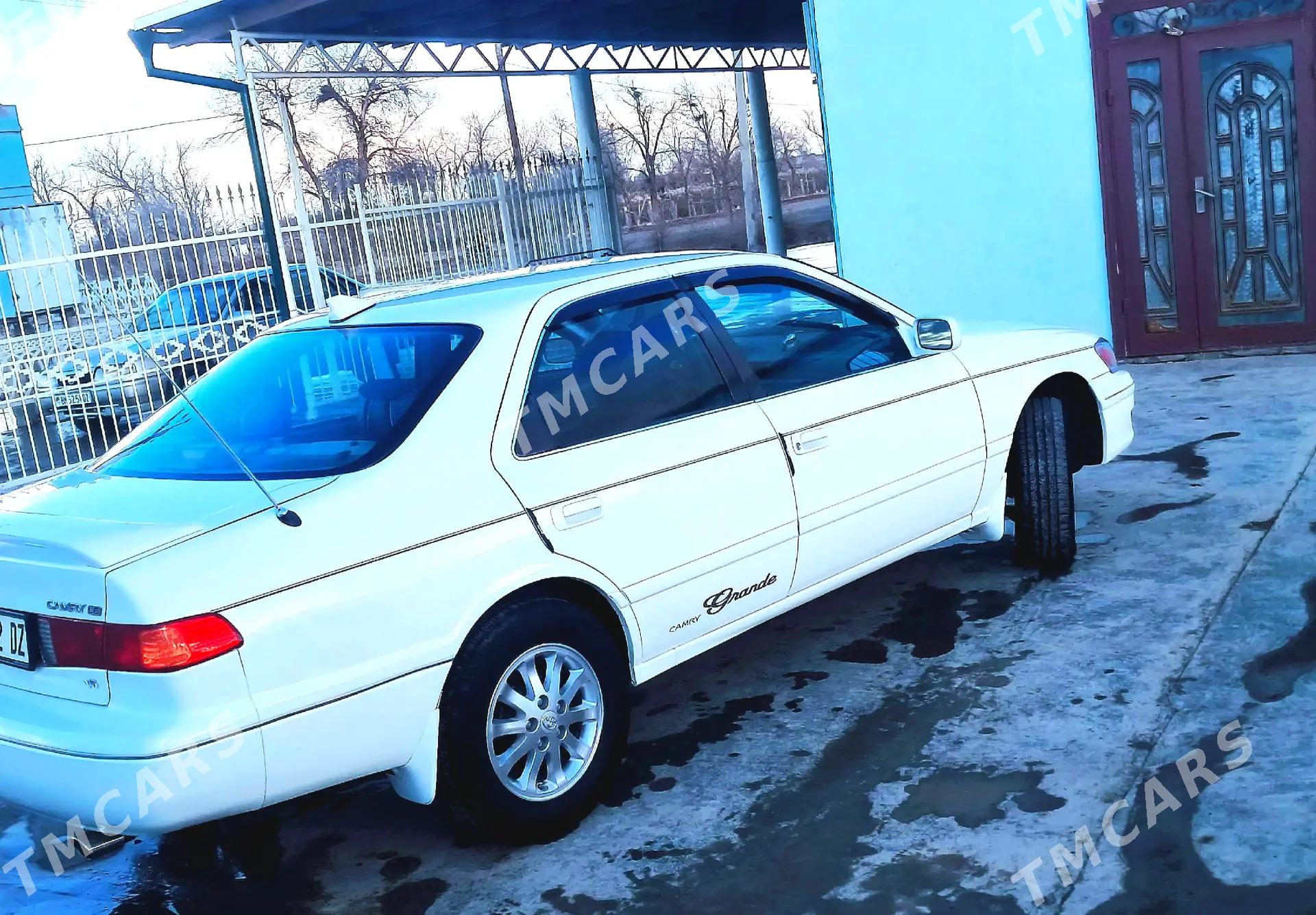 Toyota Camry 2000 - 145 000 TMT - етр. Туркменбаши - img 9