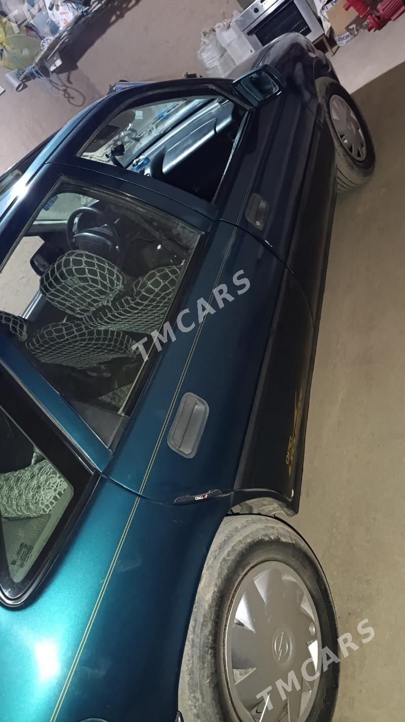Opel Vectra 1994 - 44 000 TMT - Şabat etr. - img 2