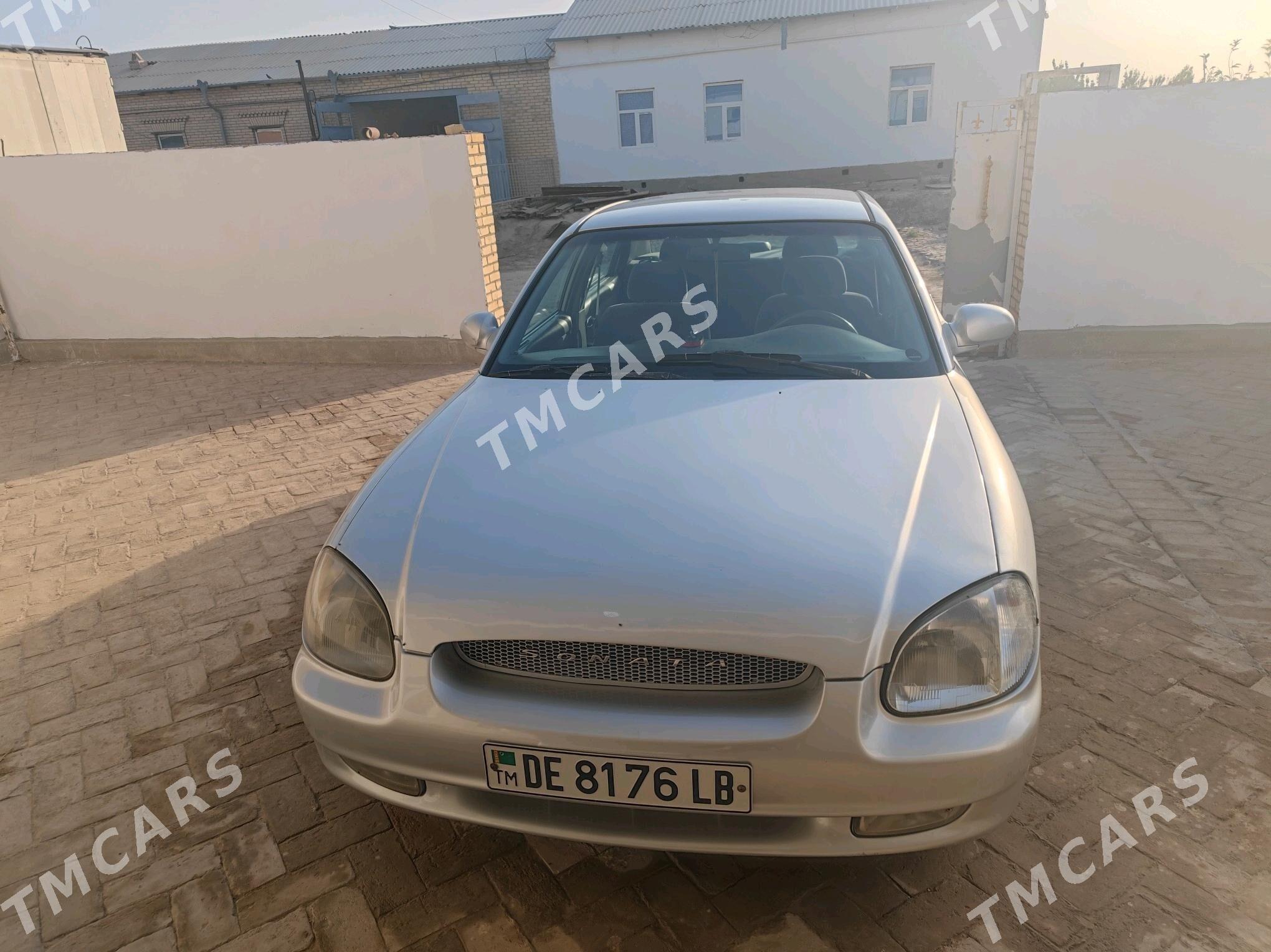 Hyundai Sonata 2001 - 70 000 TMT - Halaç - img 3