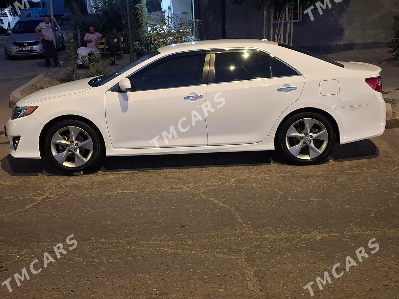 Toyota Camry 2012 - 250 000 TMT - Дашогуз - img 2