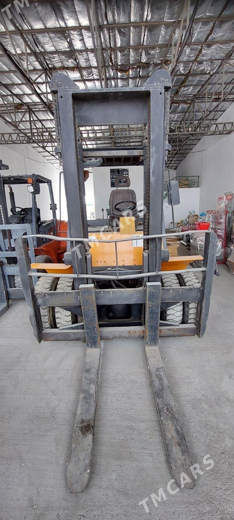 Kara Forklift 2012 - 190 000 TMT - Ашхабад - img 3