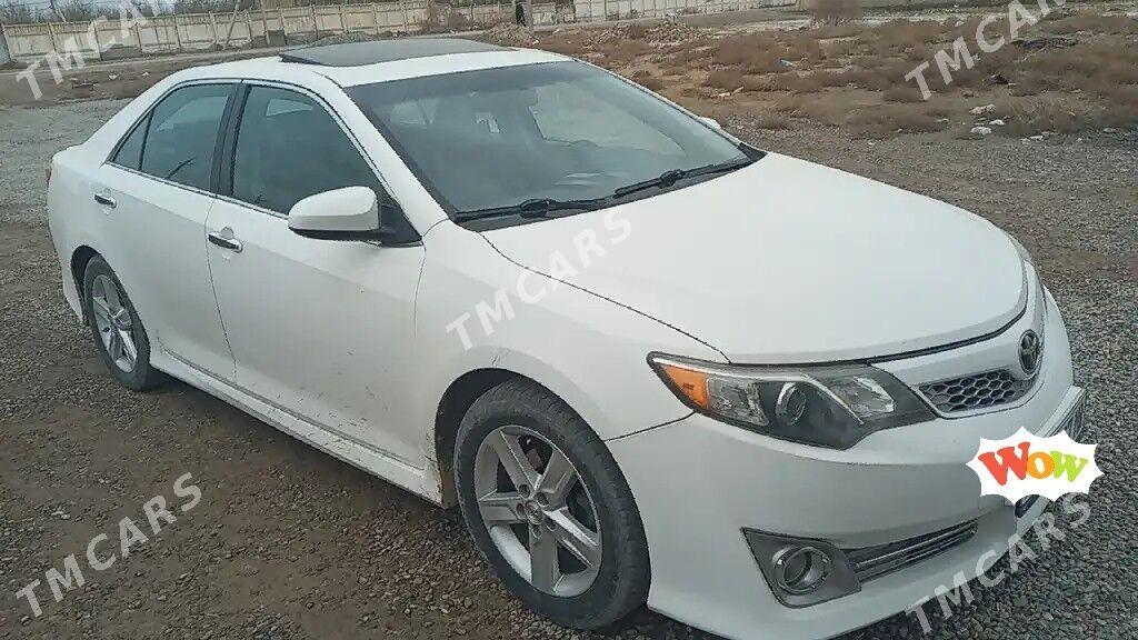 Toyota Camry 2012 - 230 000 TMT - Мары - img 3
