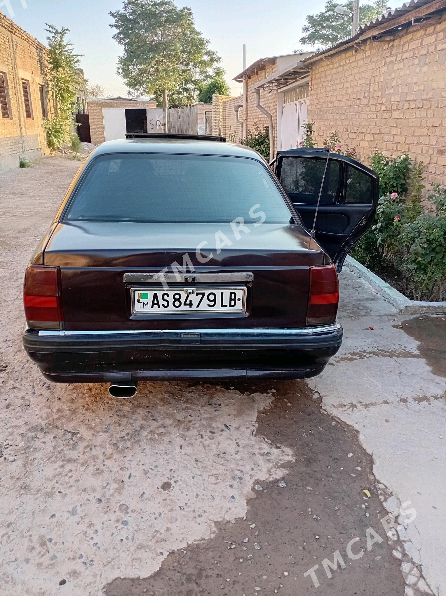 Opel Omega 1993 - 25 000 TMT - Саят - img 4