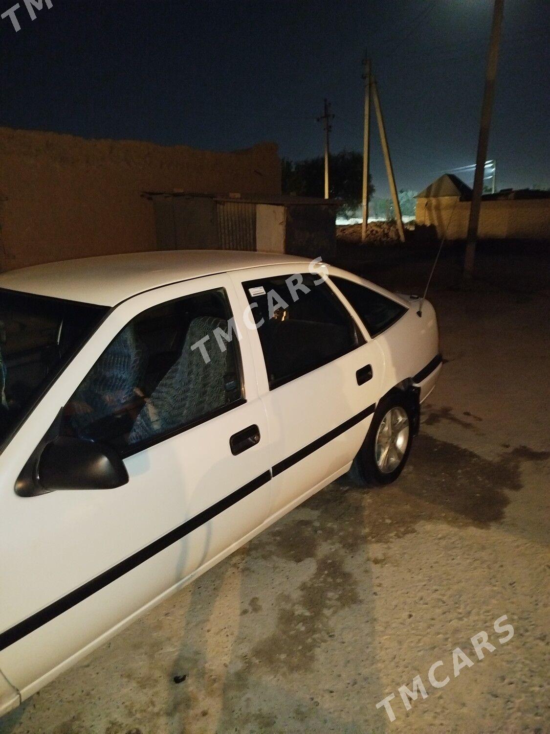 Opel Vectra 1995 - 28 000 TMT - Мары - img 9