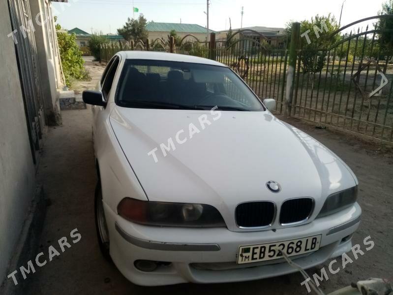 BMW E39 2001 - 70 000 TMT - Türkmenabat - img 3