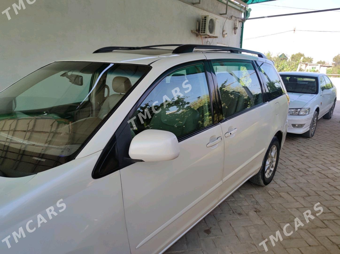 Toyota Sienna 2006 - 230 000 TMT - Ёлётен - img 4