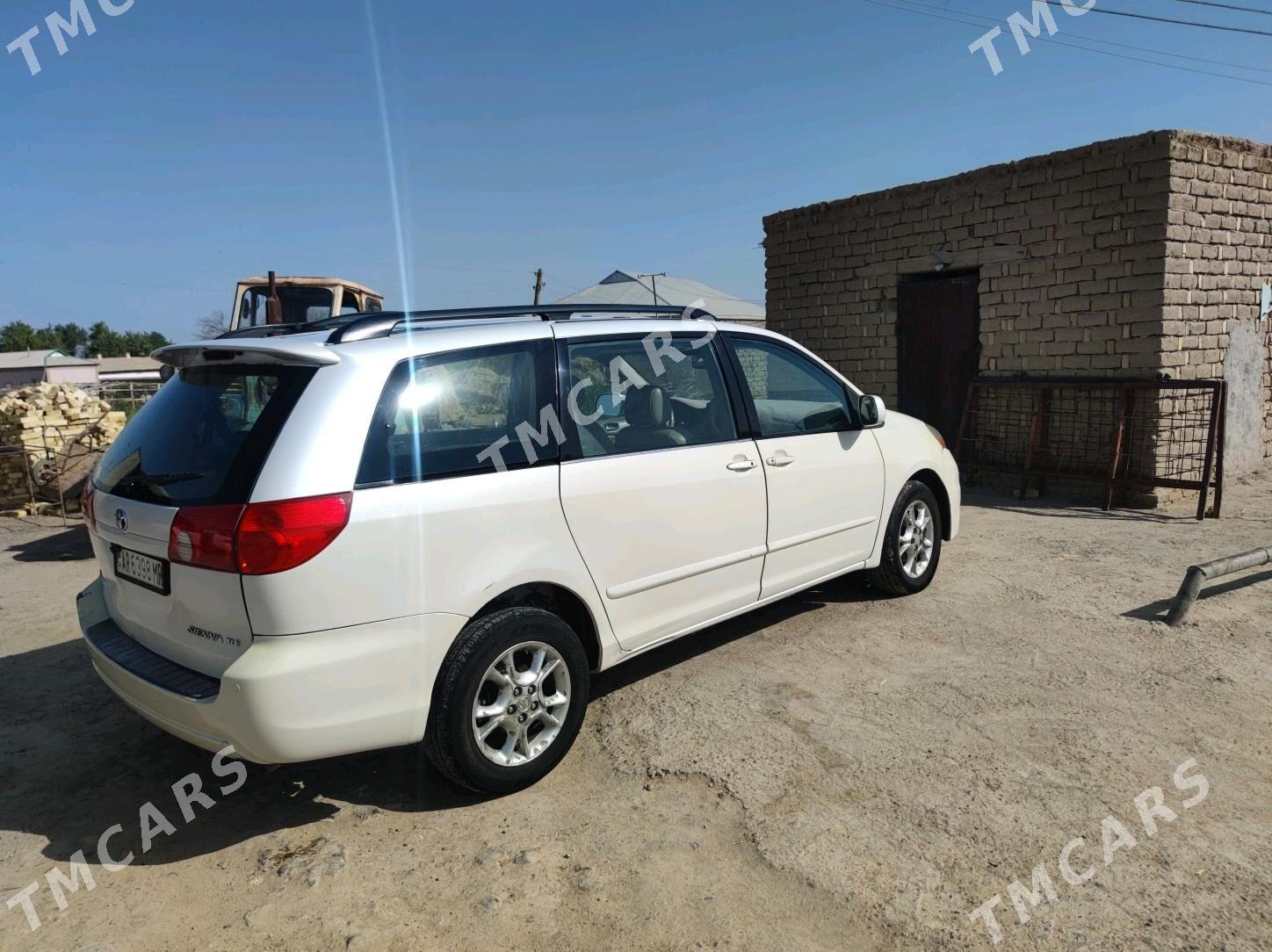 Toyota Sienna 2006 - 230 000 TMT - Ёлётен - img 8