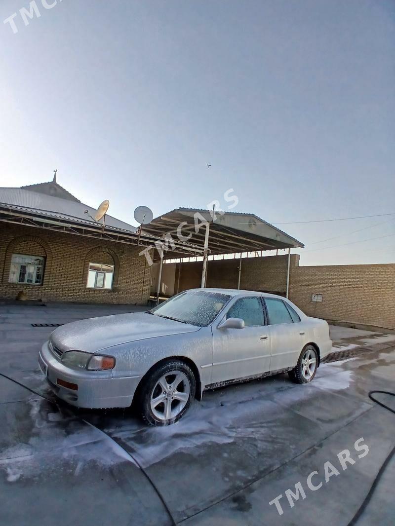 Toyota Camry 1996 - 105 000 TMT - Мары - img 3