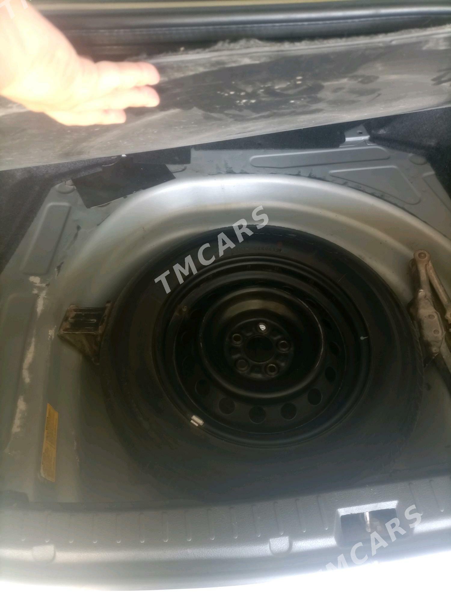 Toyota Corolla 2010 - 147 000 TMT - Ашхабад - img 8