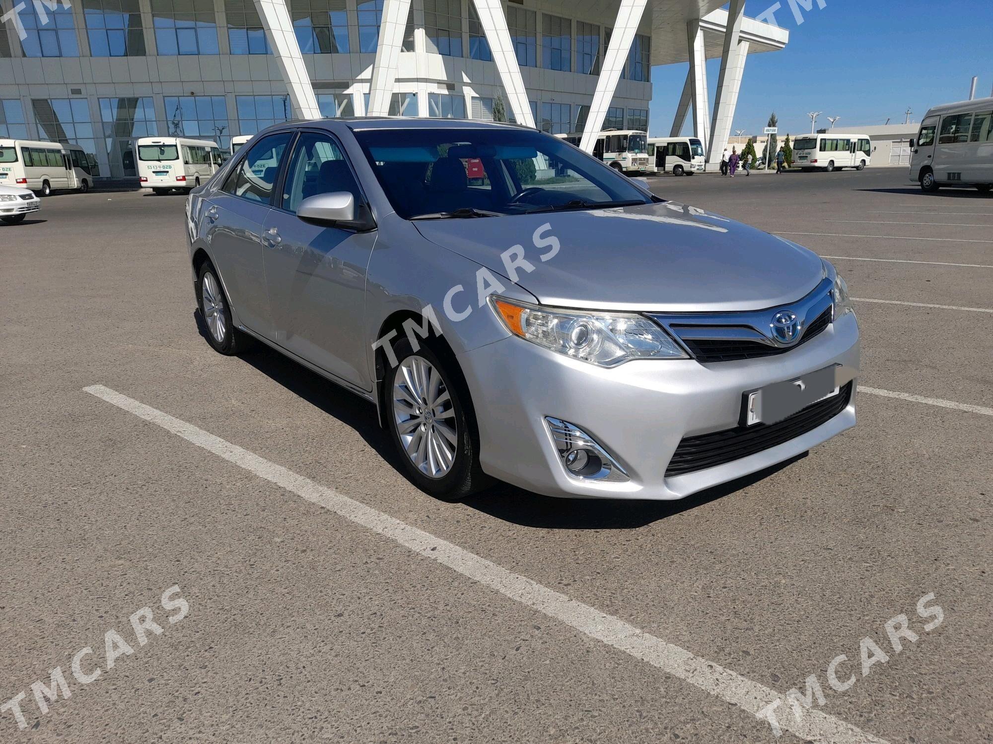 Toyota Camry 2012 - 200 000 TMT - Дашогуз - img 9
