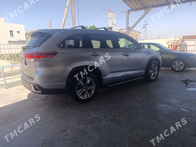Toyota Highlander 2018 - 438 000 TMT - Türkmenabat - img 4