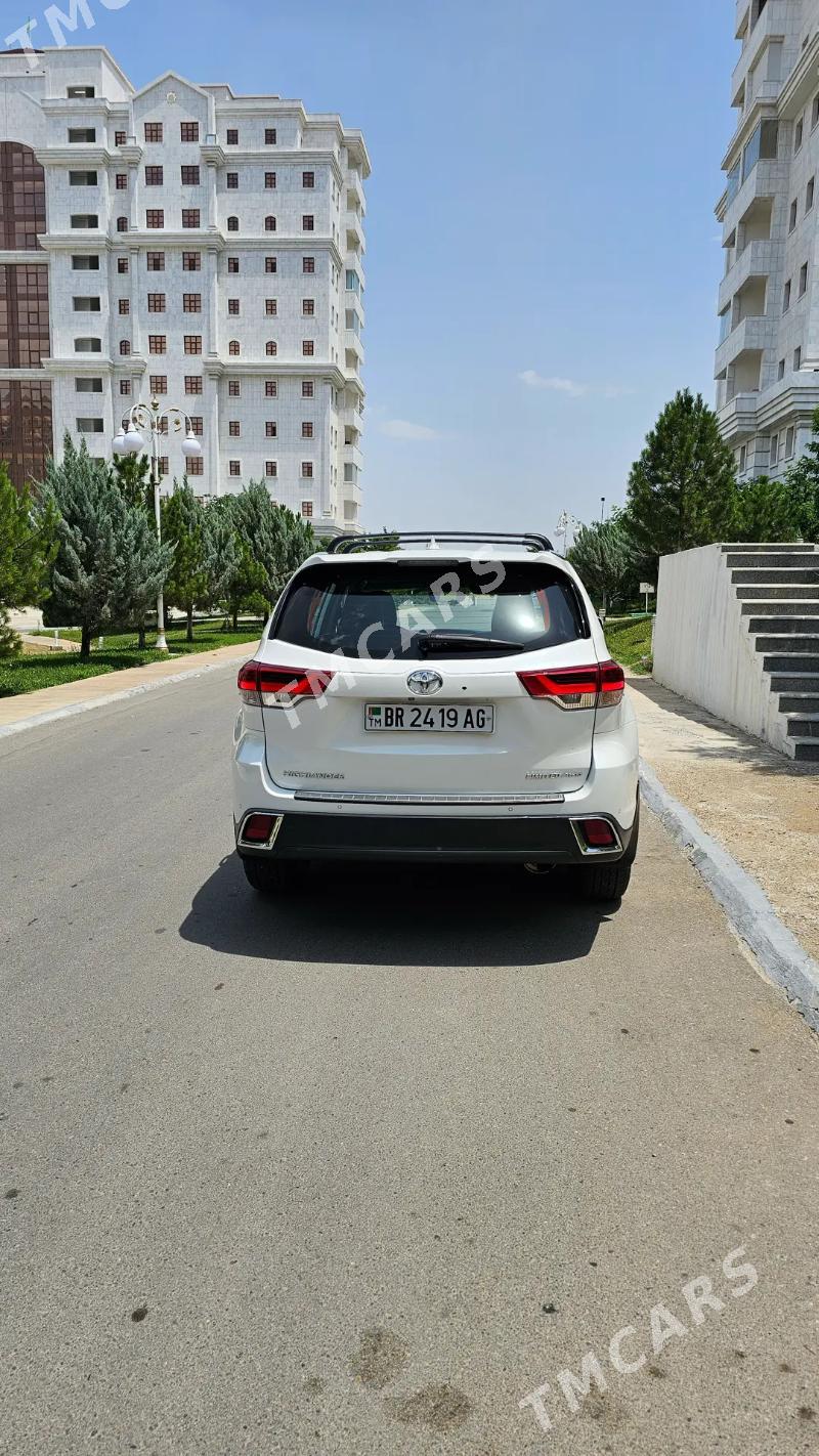 Toyota Highlander 2018 - 430 000 TMT - Ашхабад - img 8