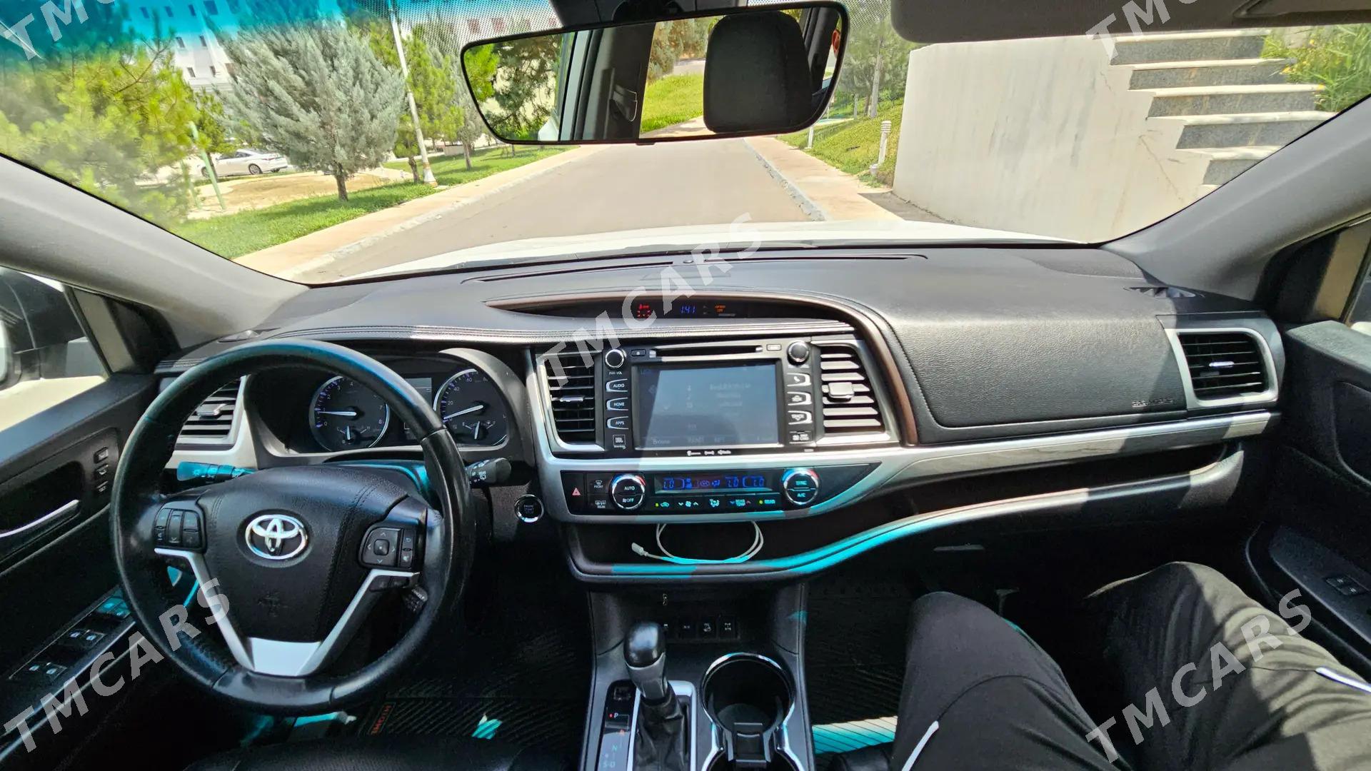 Toyota Highlander 2018 - 430 000 TMT - Ашхабад - img 5
