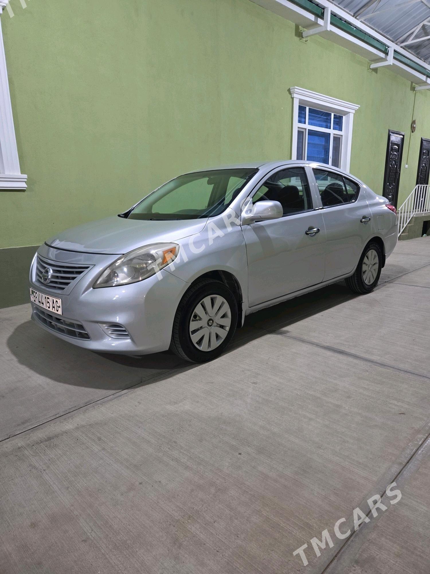 Nissan Versa 2011 - 104 000 TMT - Ашхабад - img 2