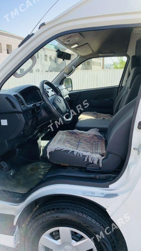 Toyota Hiace 2015 - 395 000 TMT - Mary - img 3