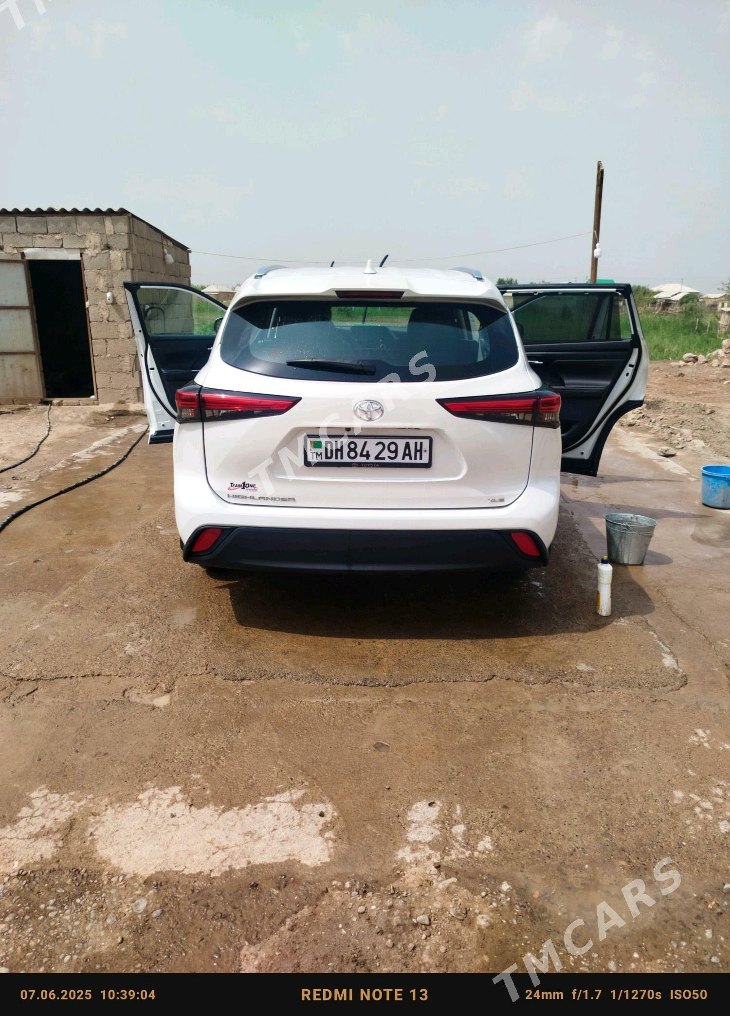 Toyota Highlander 2021 - 650 000 TMT - Tejen - img 4