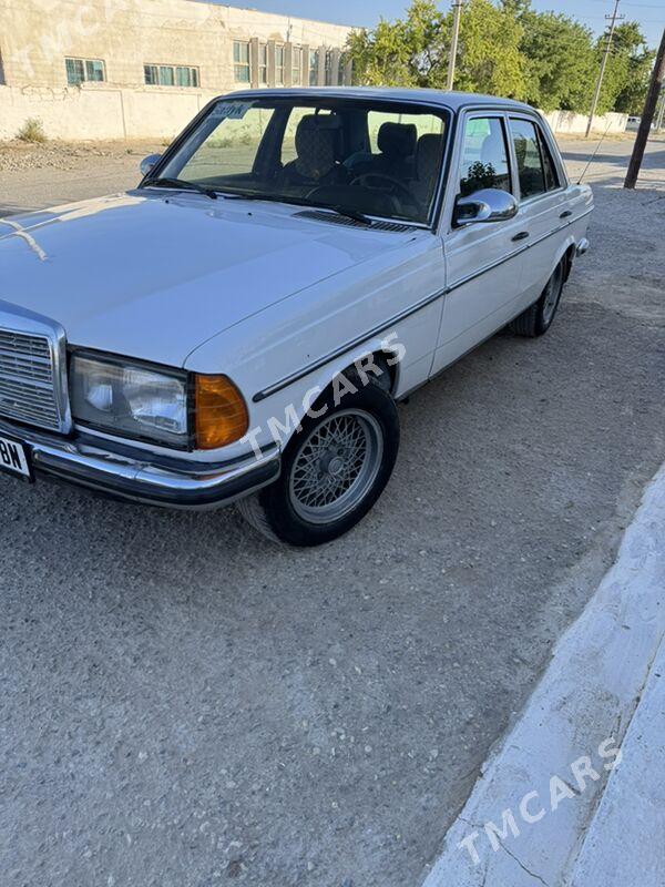 Mercedes-Benz W123 1981 - 30 000 TMT - Гызыларбат - img 4
