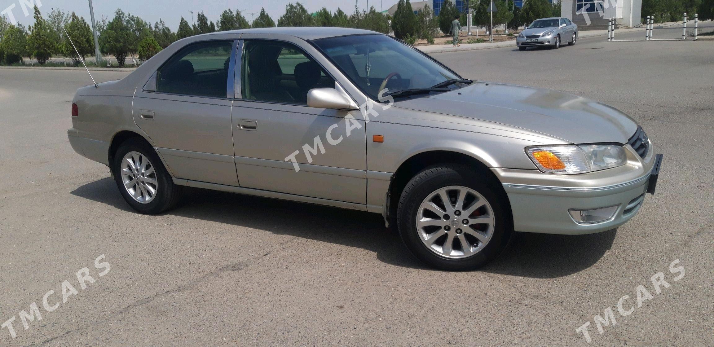 Toyota Camry 2000 - 130 000 TMT - Дашогуз - img 3