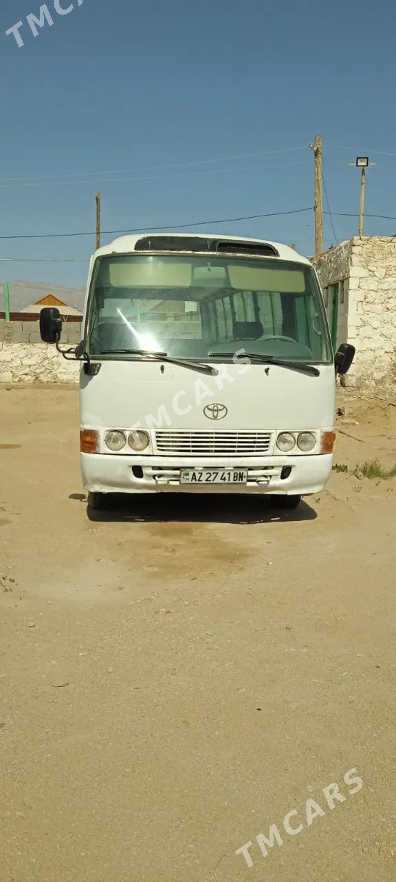 Toyota Coaster 2001 - 200 000 TMT - Jebel - img 2