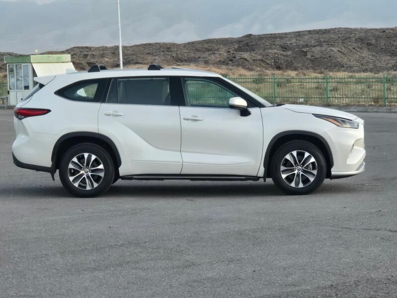 Toyota Highlander 2021 - 610 000 TMT - Ашхабад - img 8