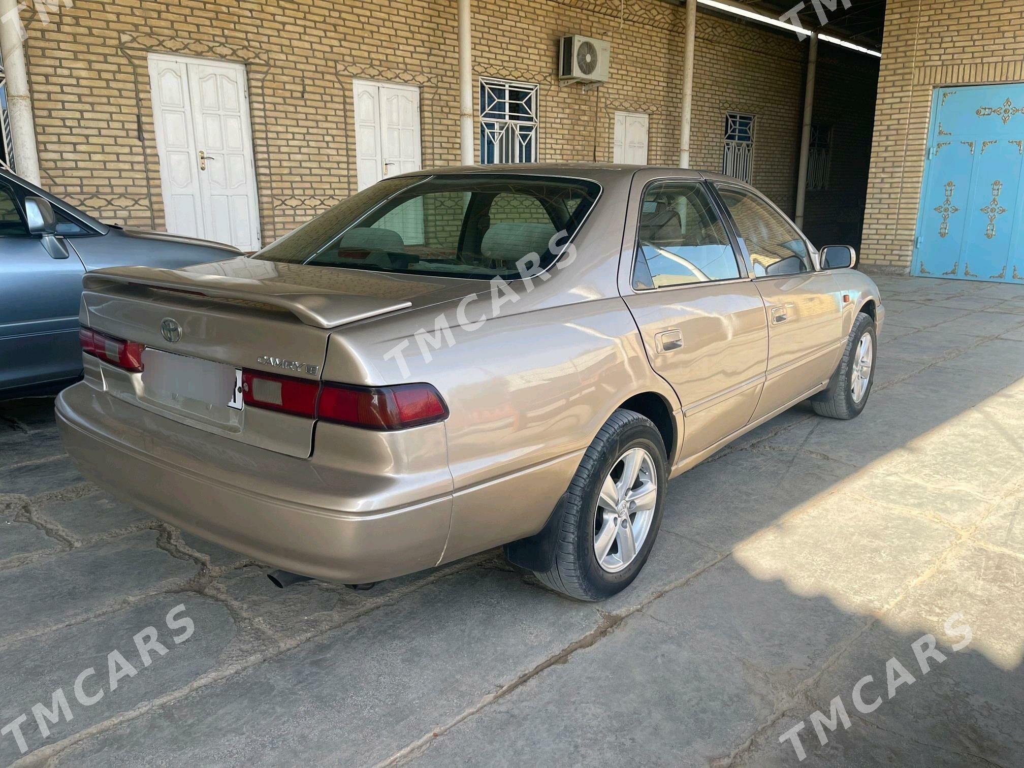 Toyota Camry 1997 - 119 000 TMT - Векильбазар - img 3