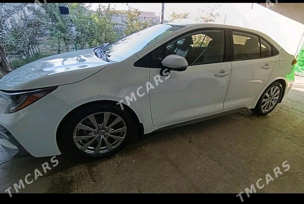 Toyota Corolla 2022 - 265 000 TMT - Туркменабат - img 2