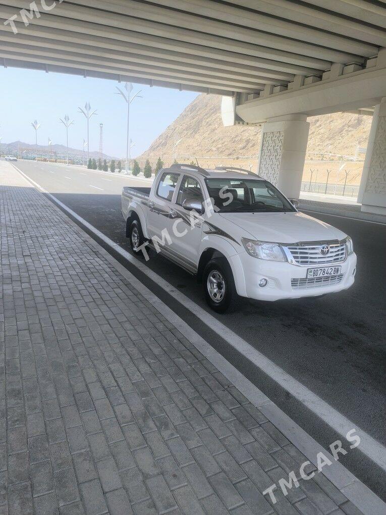 Toyota Hilux 2015 - 420 000 TMT - Туркменбаши - img 3