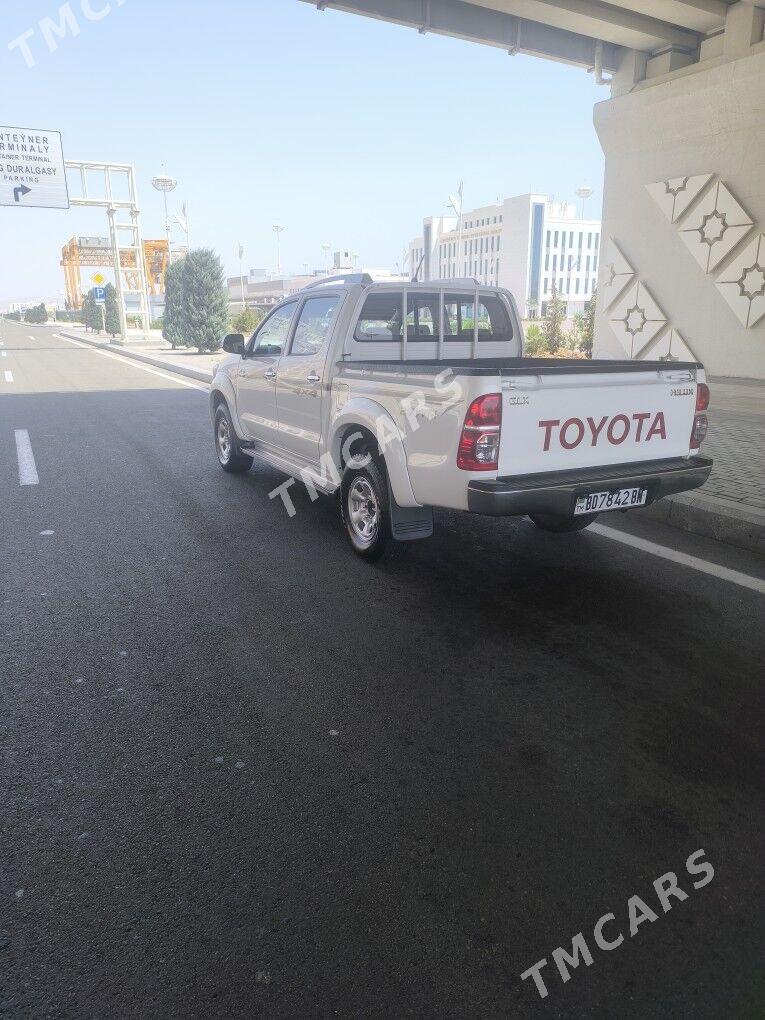 Toyota Hilux 2015 - 420 000 TMT - Туркменбаши - img 6