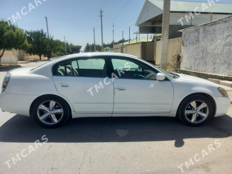 Nissan Altima 2005 - 90 000 TMT - Aşgabat - img 3