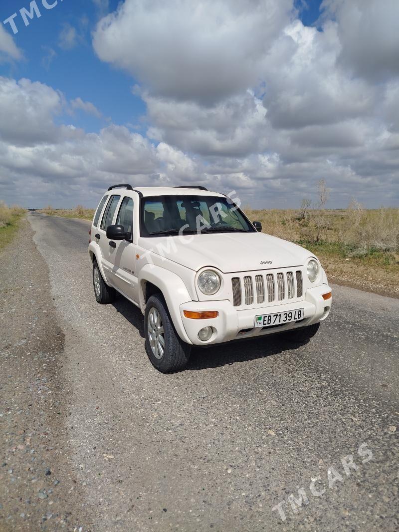 Jeep Liberty 2002 - 90 000 TMT - Туркменабат - img 5