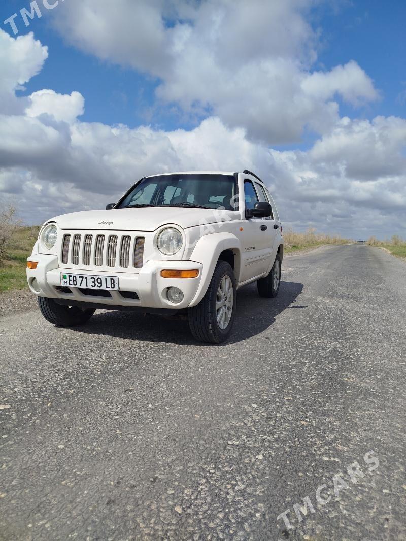 Jeep Liberty 2002 - 90 000 TMT - Туркменабат - img 9