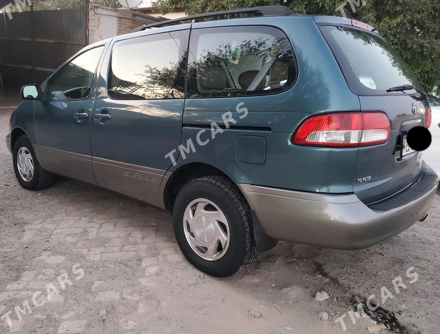Toyota Sienna 2000 - 150 000 TMT - Керки - img 4