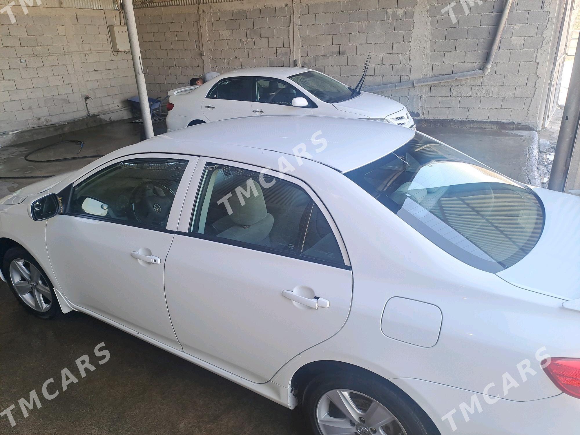 Toyota Corolla 2011 - 125 000 TMT - Гёкдепе - img 2
