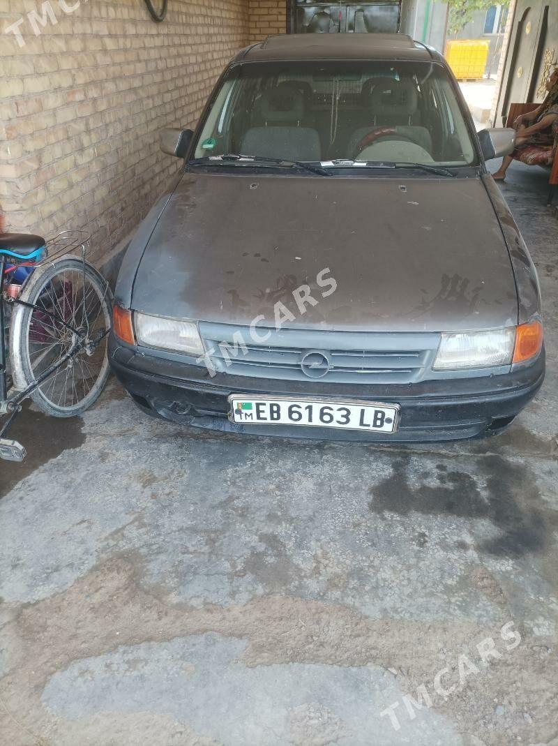 Opel Astra 1993 - 35 000 TMT - Дянев - img 5