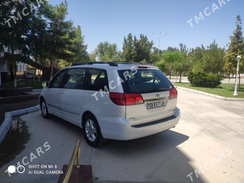 Toyota Sienna 2004 - 264 000 TMT - Türkmenabat - img 4