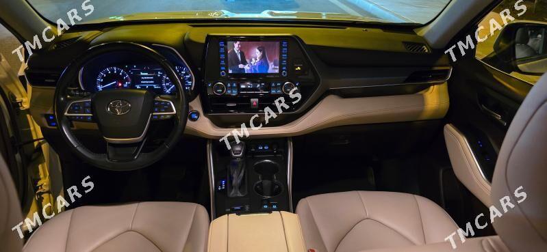 Toyota Highlander 2022 - 530 000 TMT - Мары - img 3