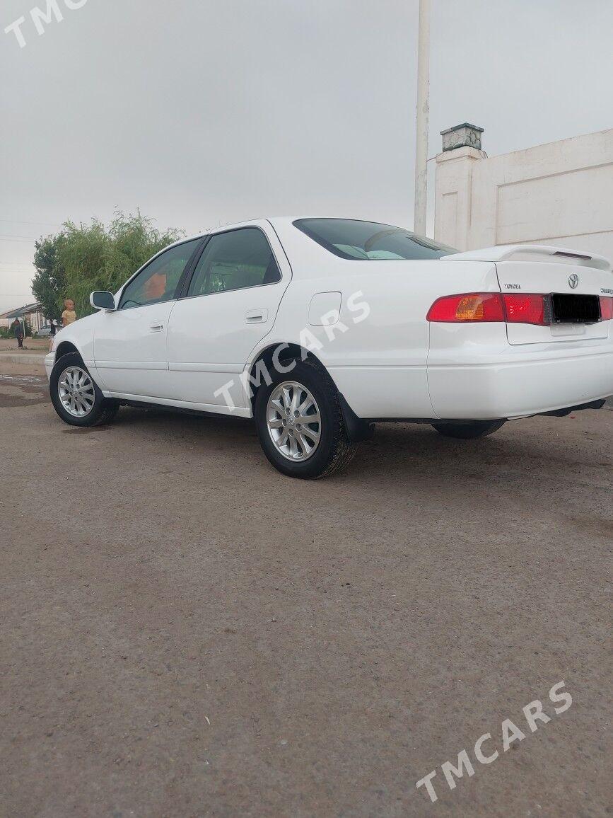 Toyota Camry 2000 - 150 000 TMT - Кёнеургенч - img 2