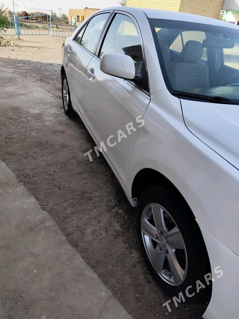 Toyota Camry 2009 - 140 000 TMT - Серахс - img 3