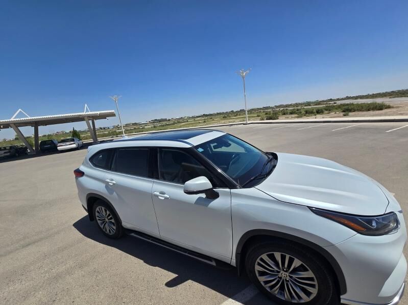 Toyota Highlander 2021 - 647 000 TMT - Туркменабат - img 2