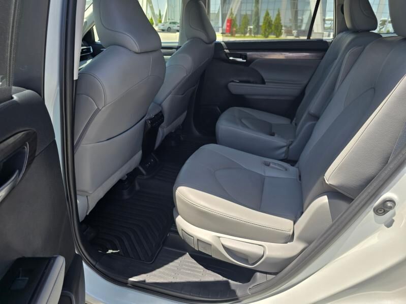 Toyota Highlander 2021 - 647 000 TMT - Туркменабат - img 6