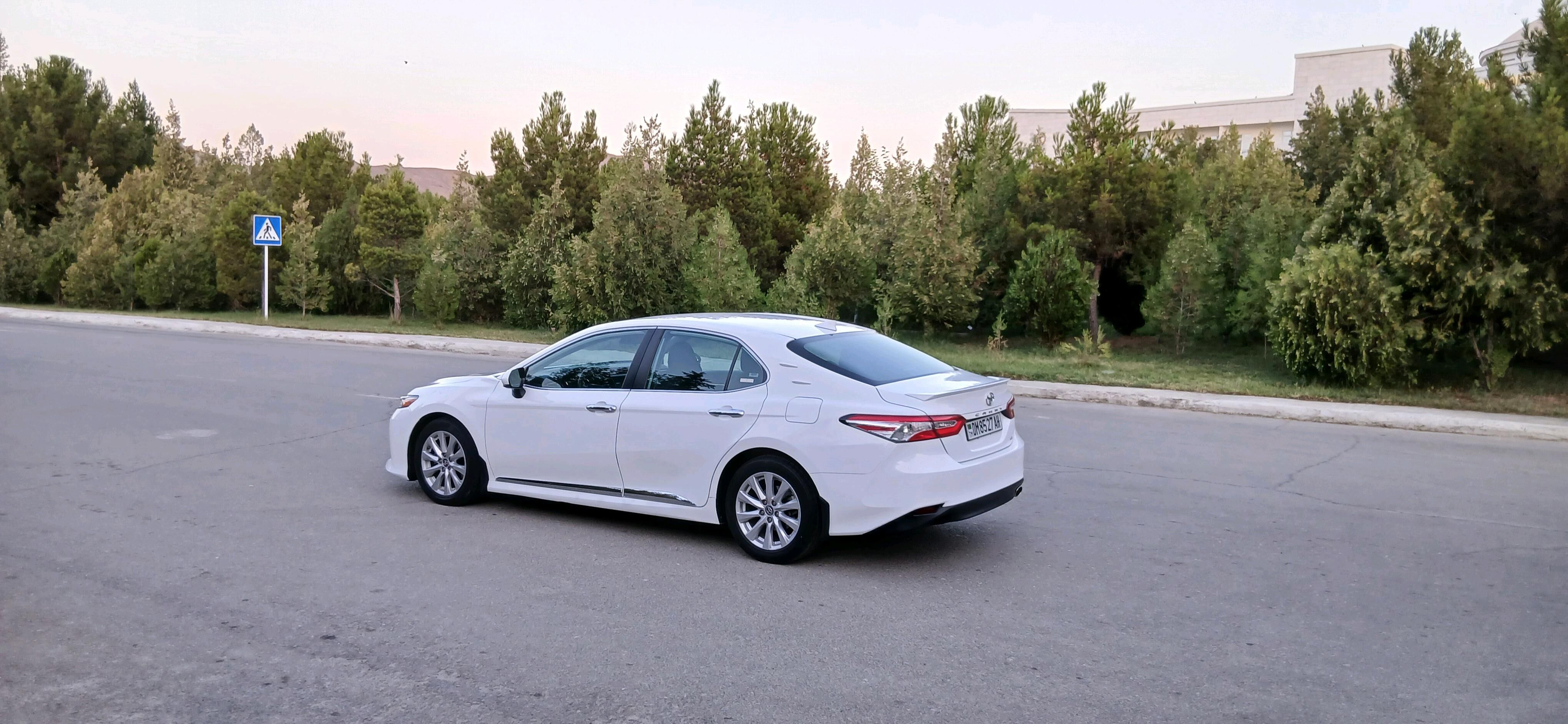 Toyota Camry 2020 - 300 000 TMT - Bäherden - img 3