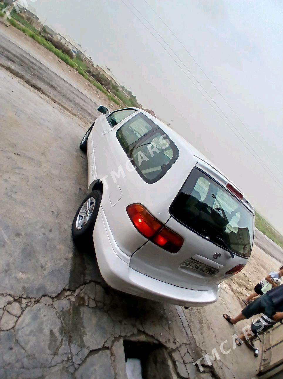Toyota Sienna 1998 - 118 000 TMT - Мургап - img 4
