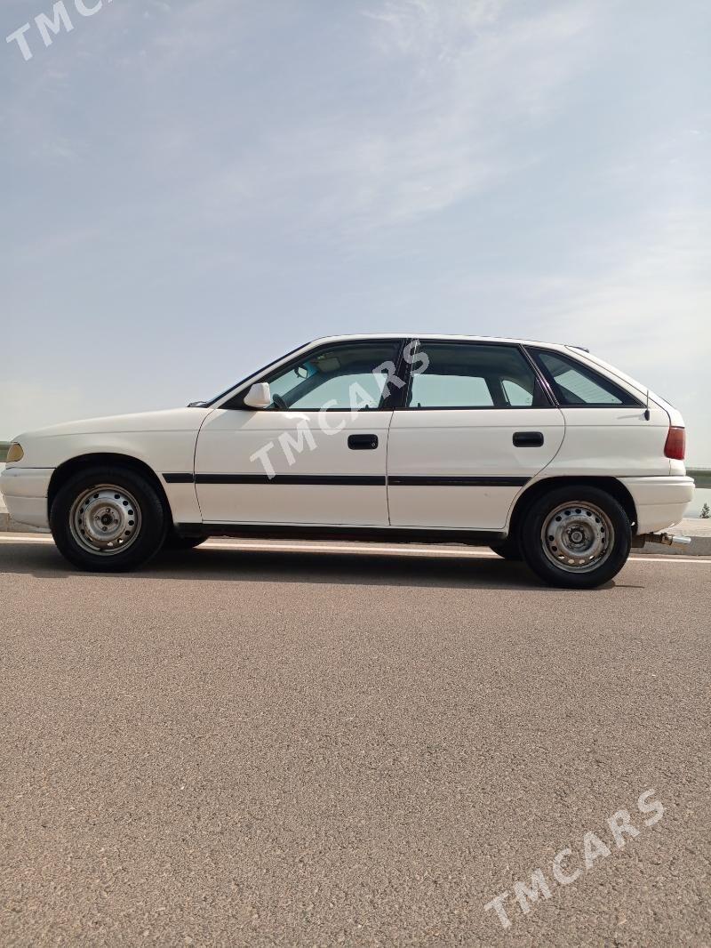 Opel Astra 1994 - 38 000 TMT - Гаудан "А" - img 10