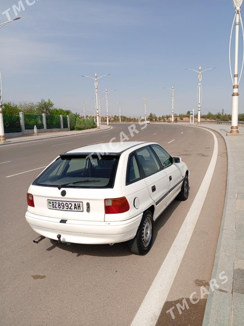 Opel Astra 1994 - 38 000 TMT - Гаудан "А" - img 5