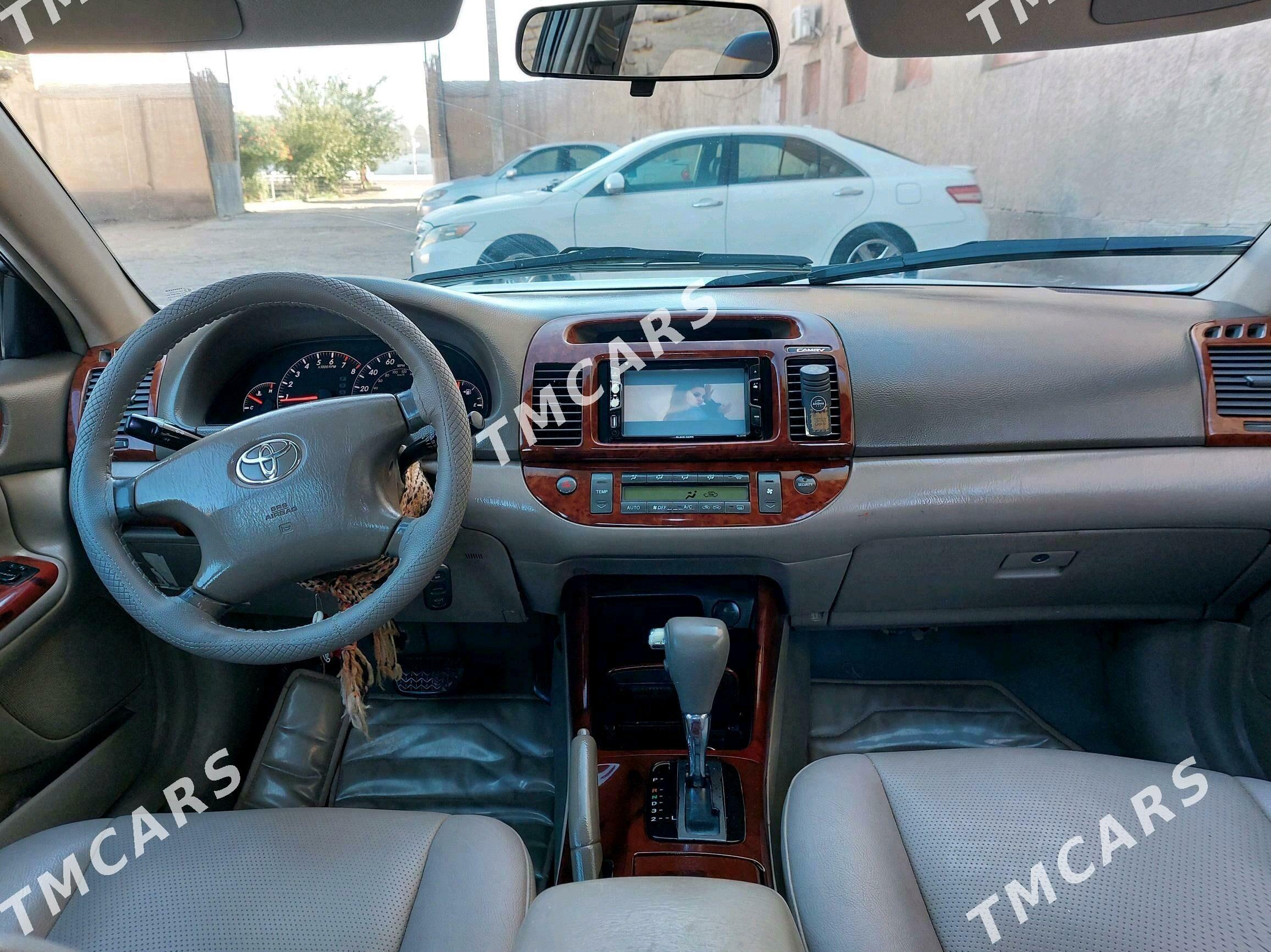 Toyota Camry 2003 - 150 000 TMT - Гурбансолтан Едже - img 4