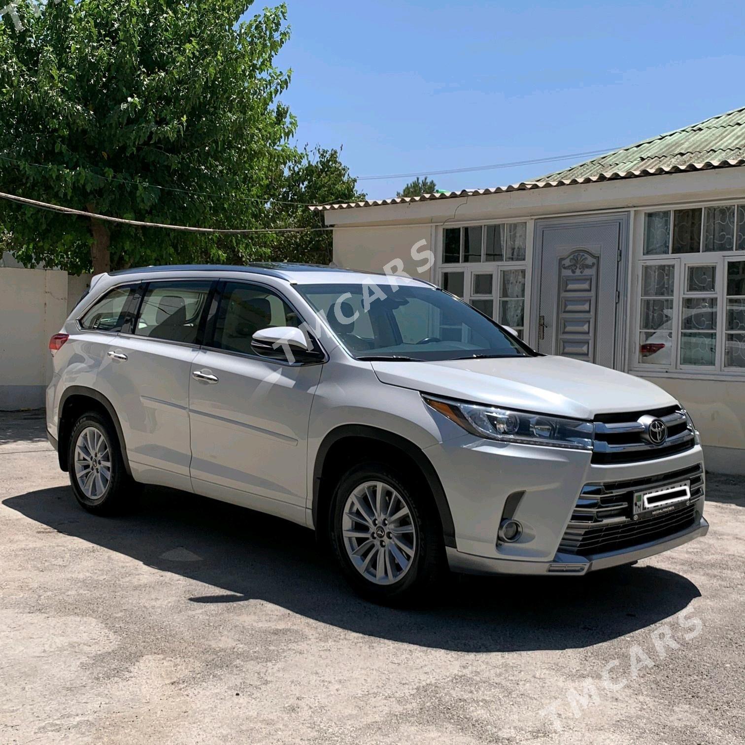 Toyota Highlander 2018 - 495 000 TMT - Aşgabat - img 4